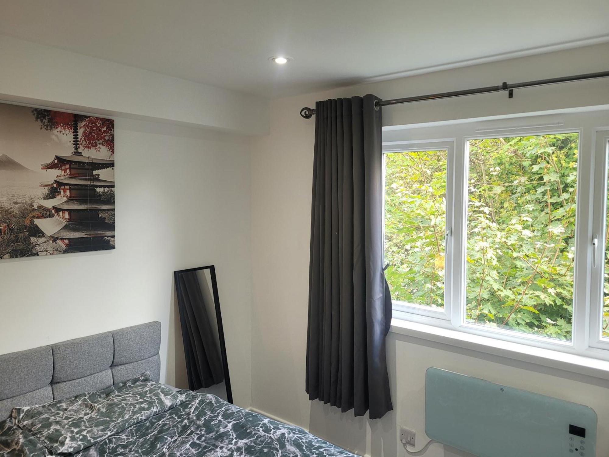 Séjour chez l'habitant Private Rm In A 2 Bed Near 4 Train Stations Londres