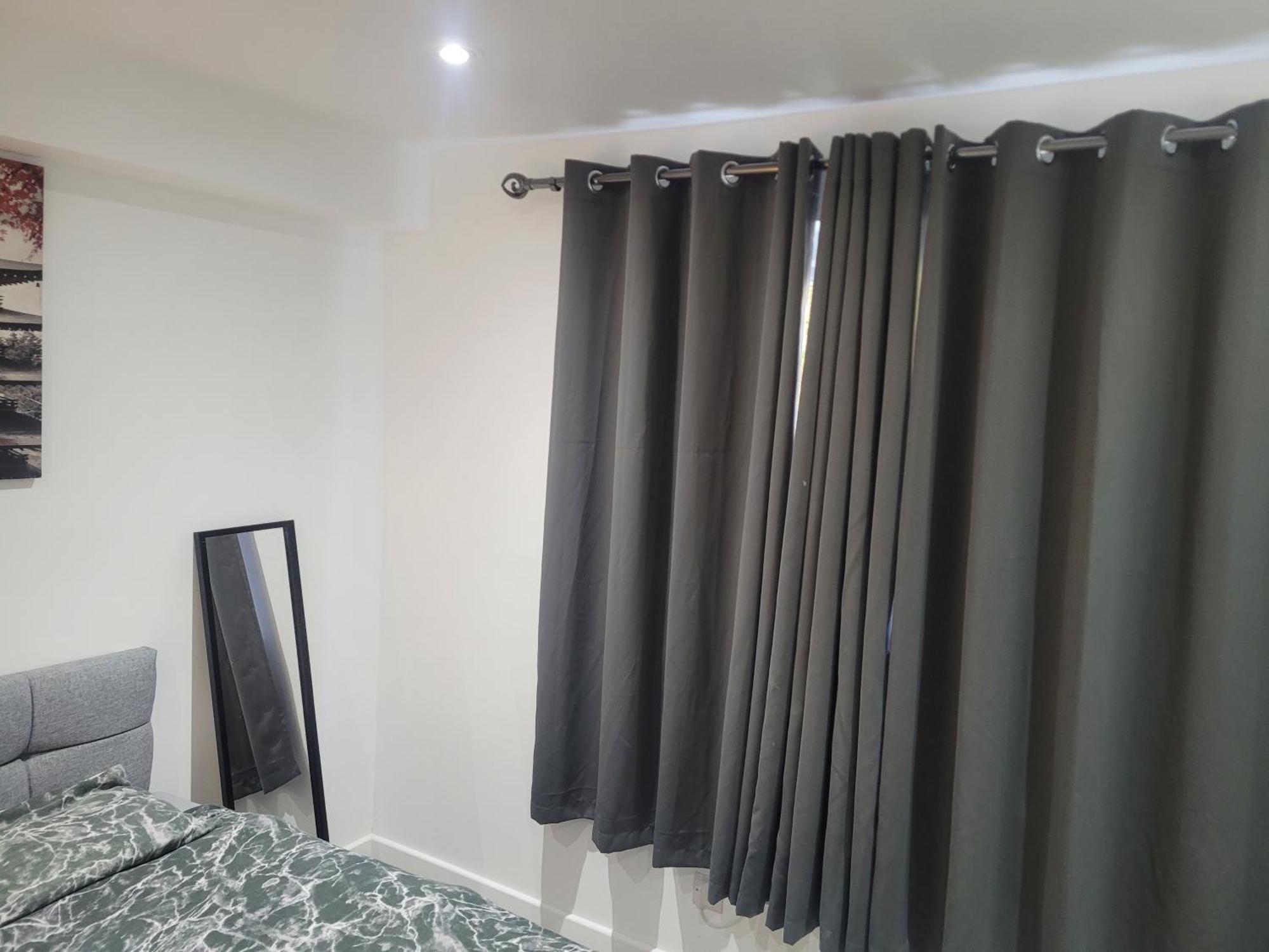 Private Rm In A 2 Bed Near 4 Train Stations Séjour chez l'habitant